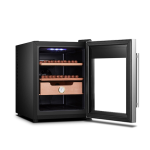 Electric 300-cigar Carillo humidor - Lebanon